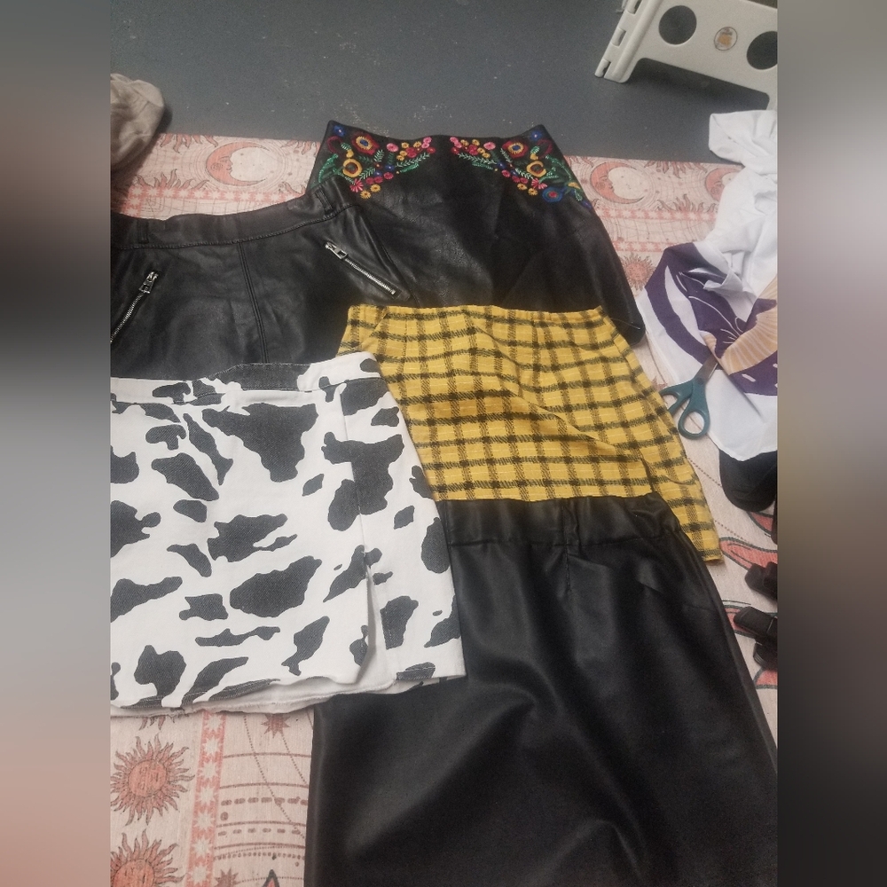 Skirt bundle mediums size 5